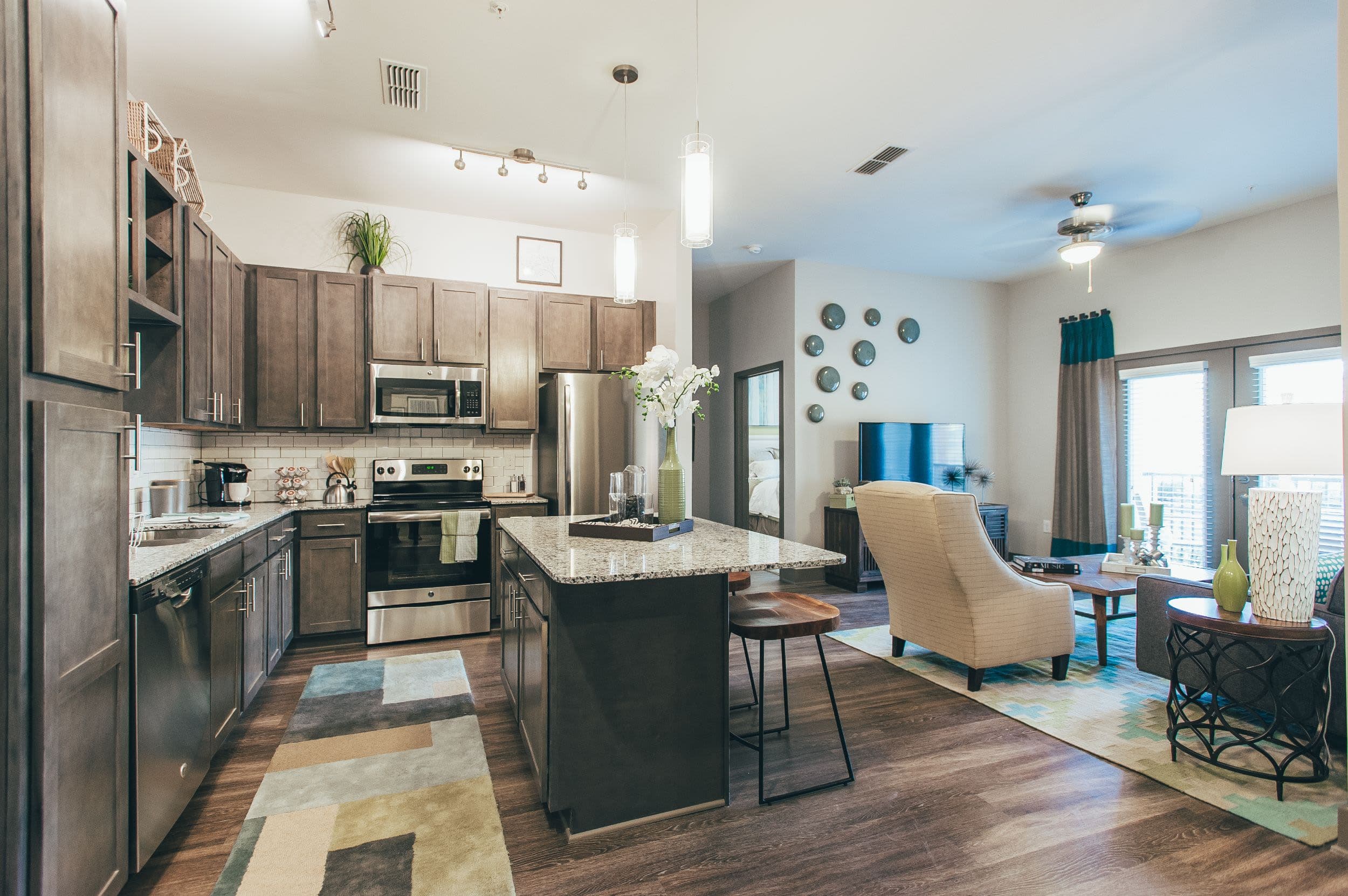 Vintage Tollgate Apartments 1 of 8
