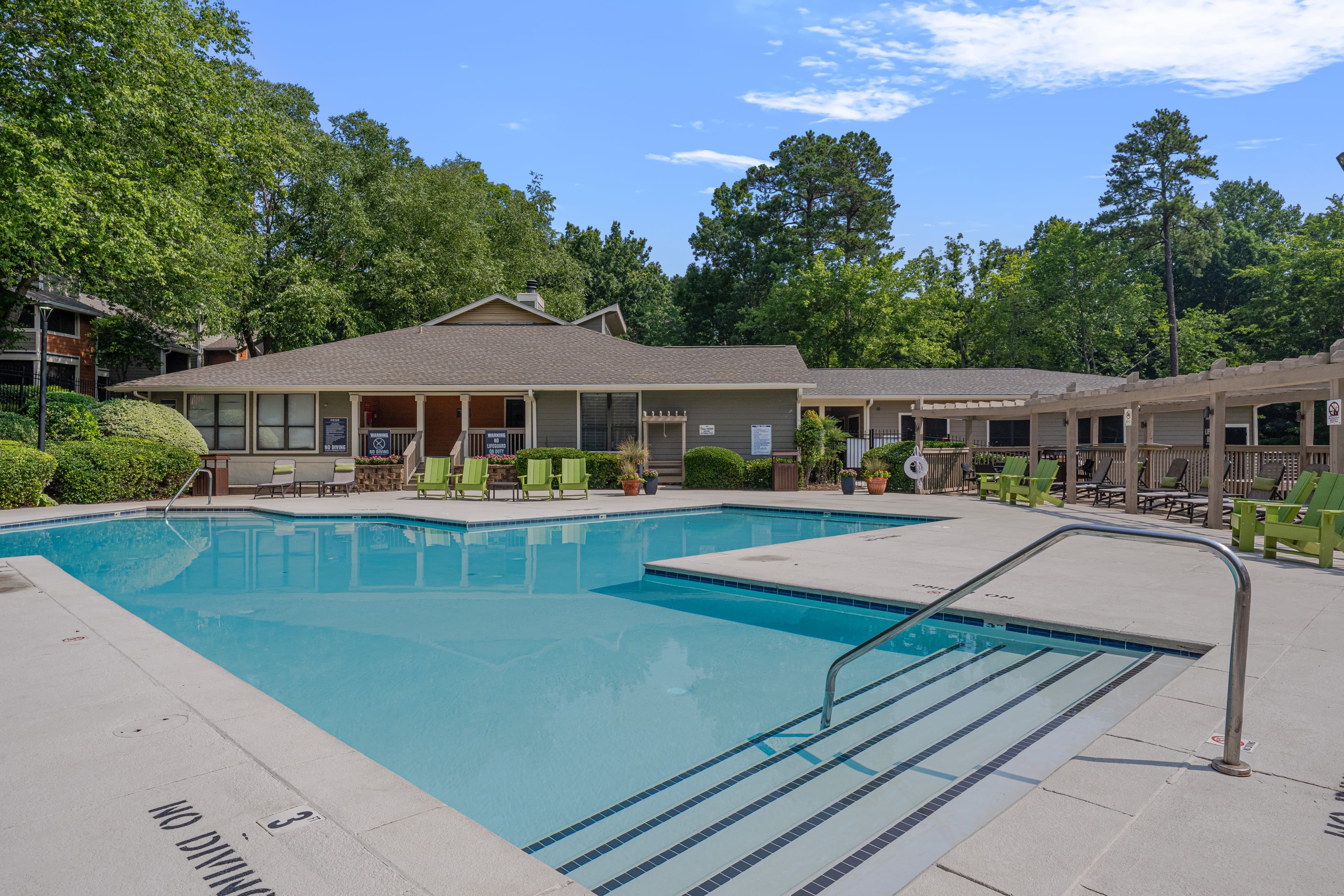 The Retreat at Lake Johnson Apartments 1 of 8