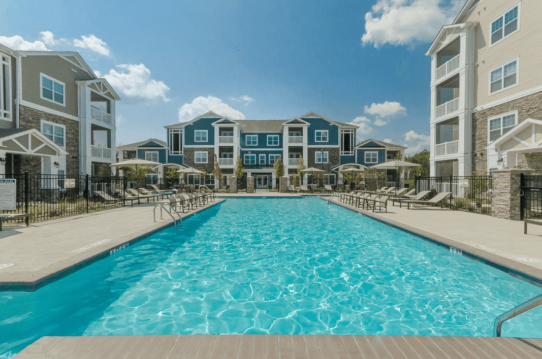 Oasis at Montclair Apartments 1 of 8