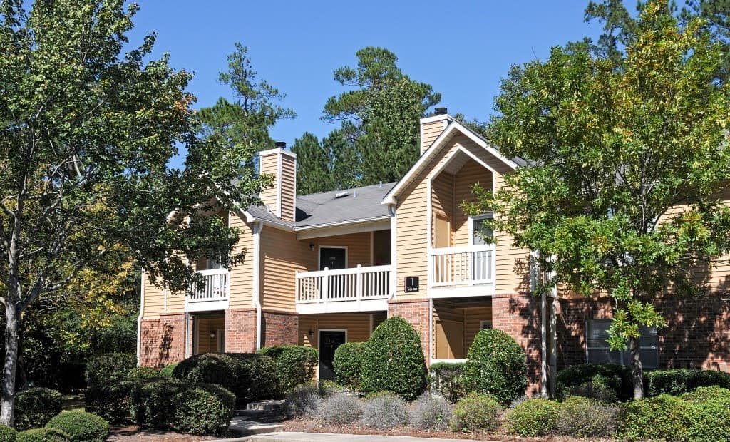 Hampton Greene Apartment Homes 1 of 2