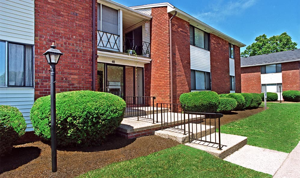 King's Court Manor Apartments 1 of 2