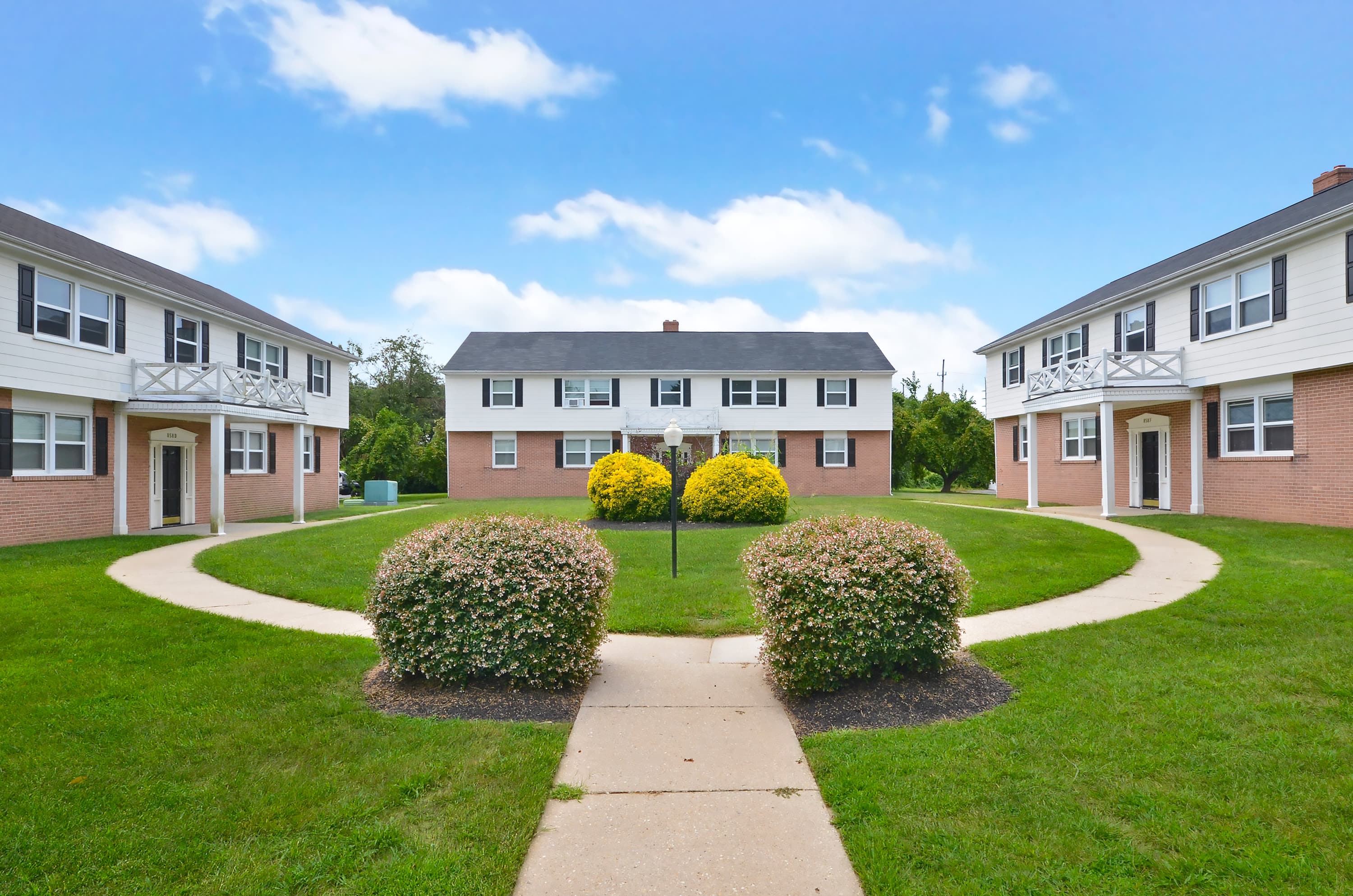 Woodcrest Apartment Homes 1 of 2