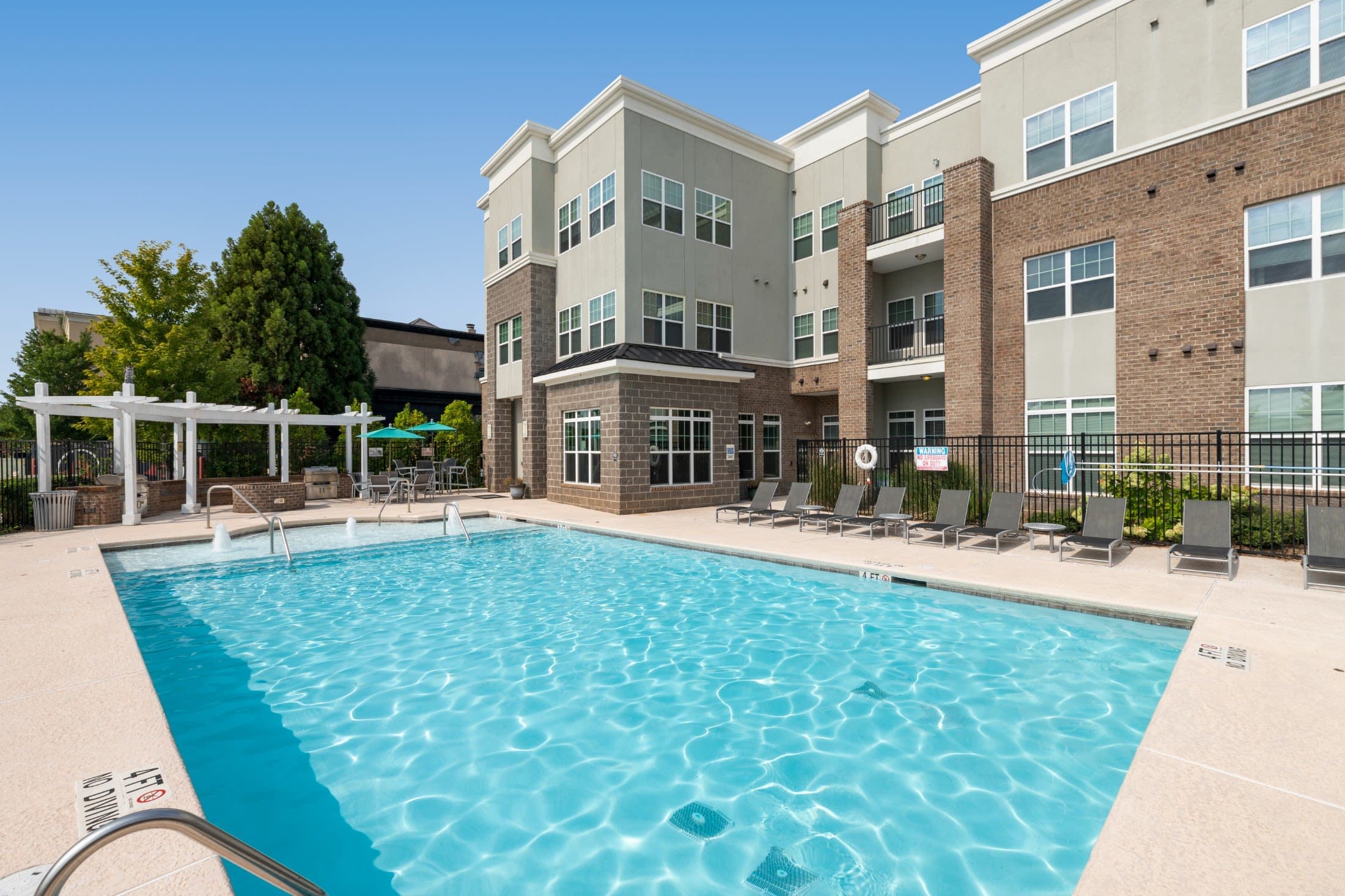 Reserve at Kenton Place Apartment Homes 1 of 2