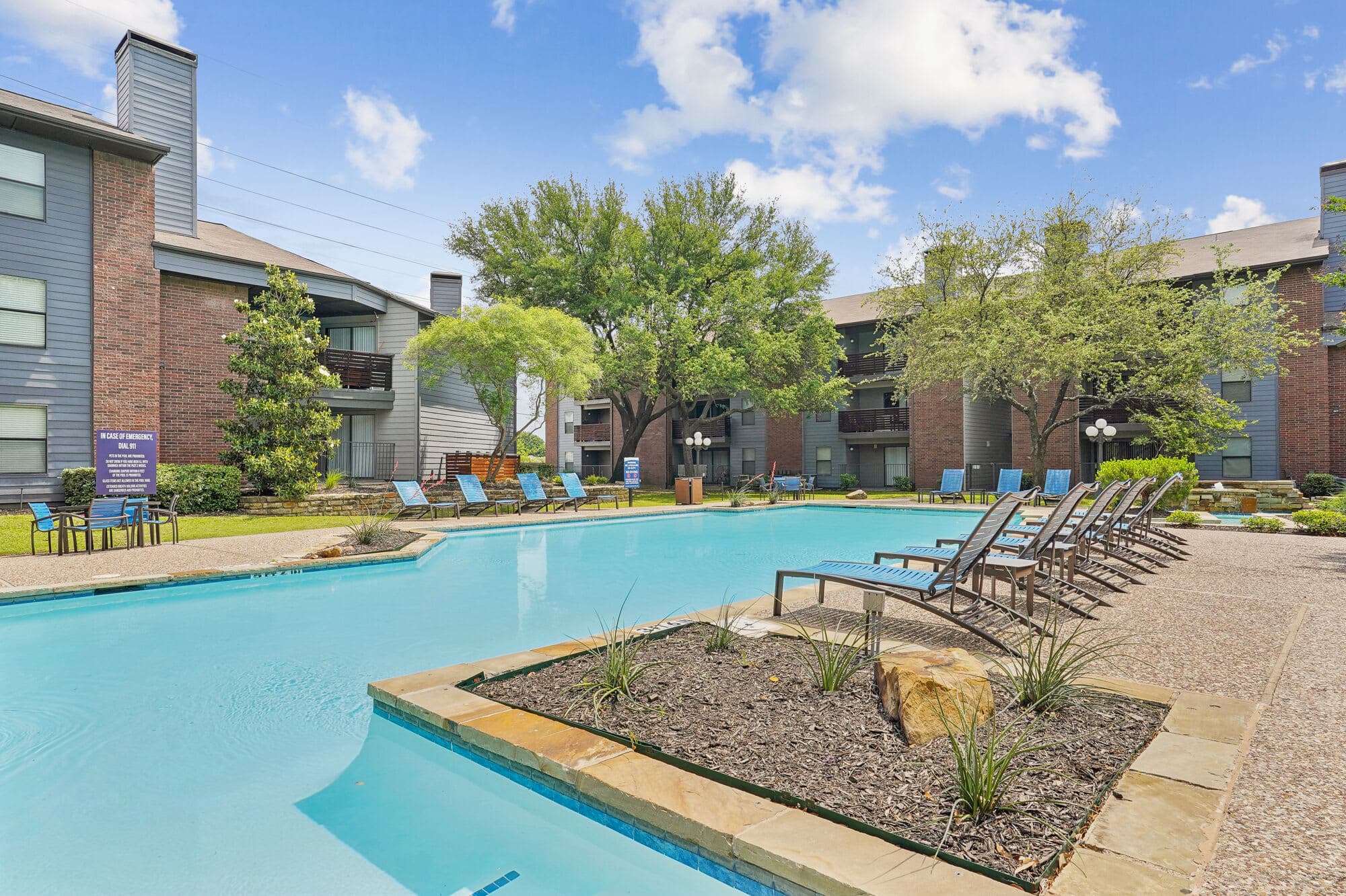 Vantage Point Apartments 1 of 8