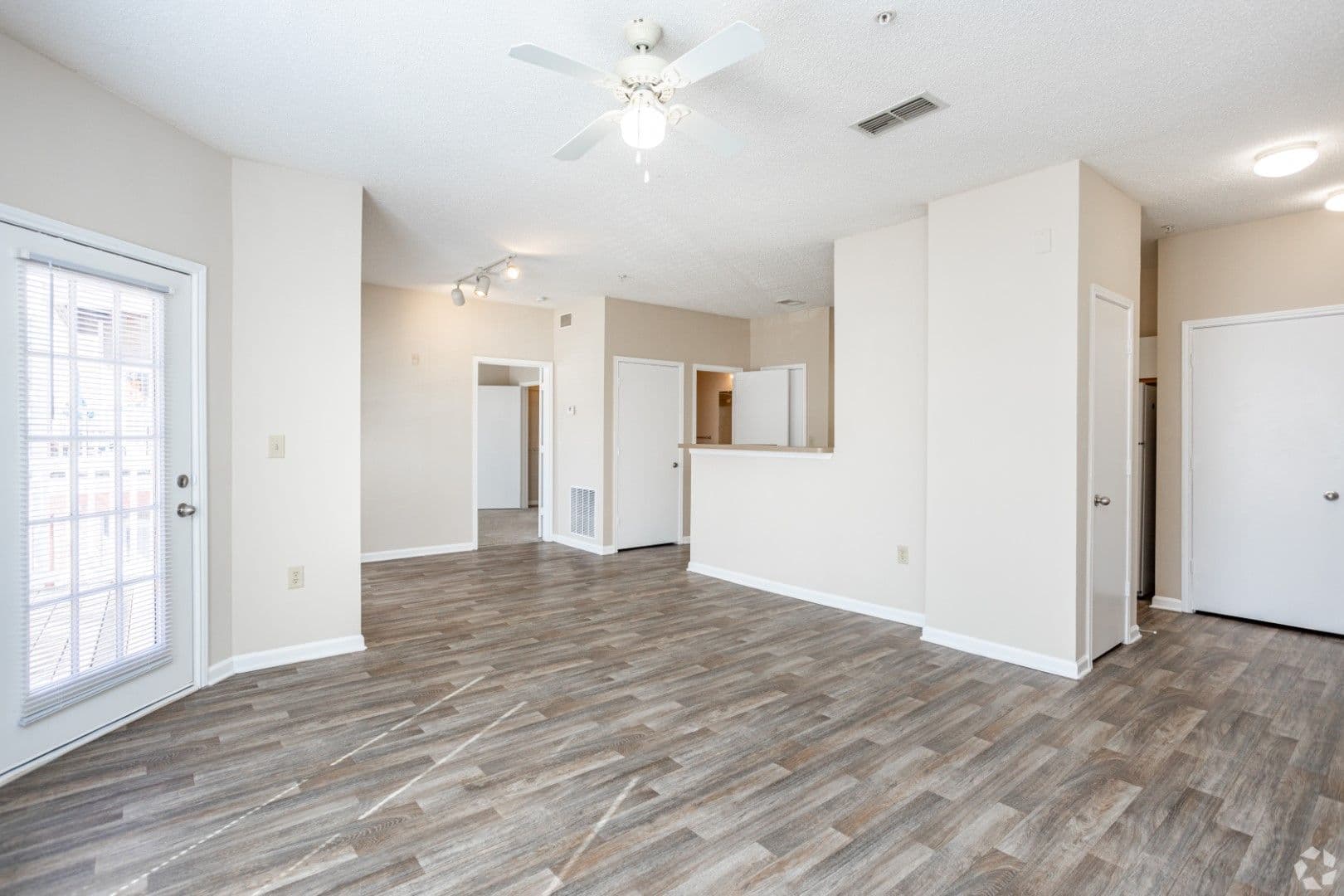 GARPH Regal Park Apartments 1 of 8