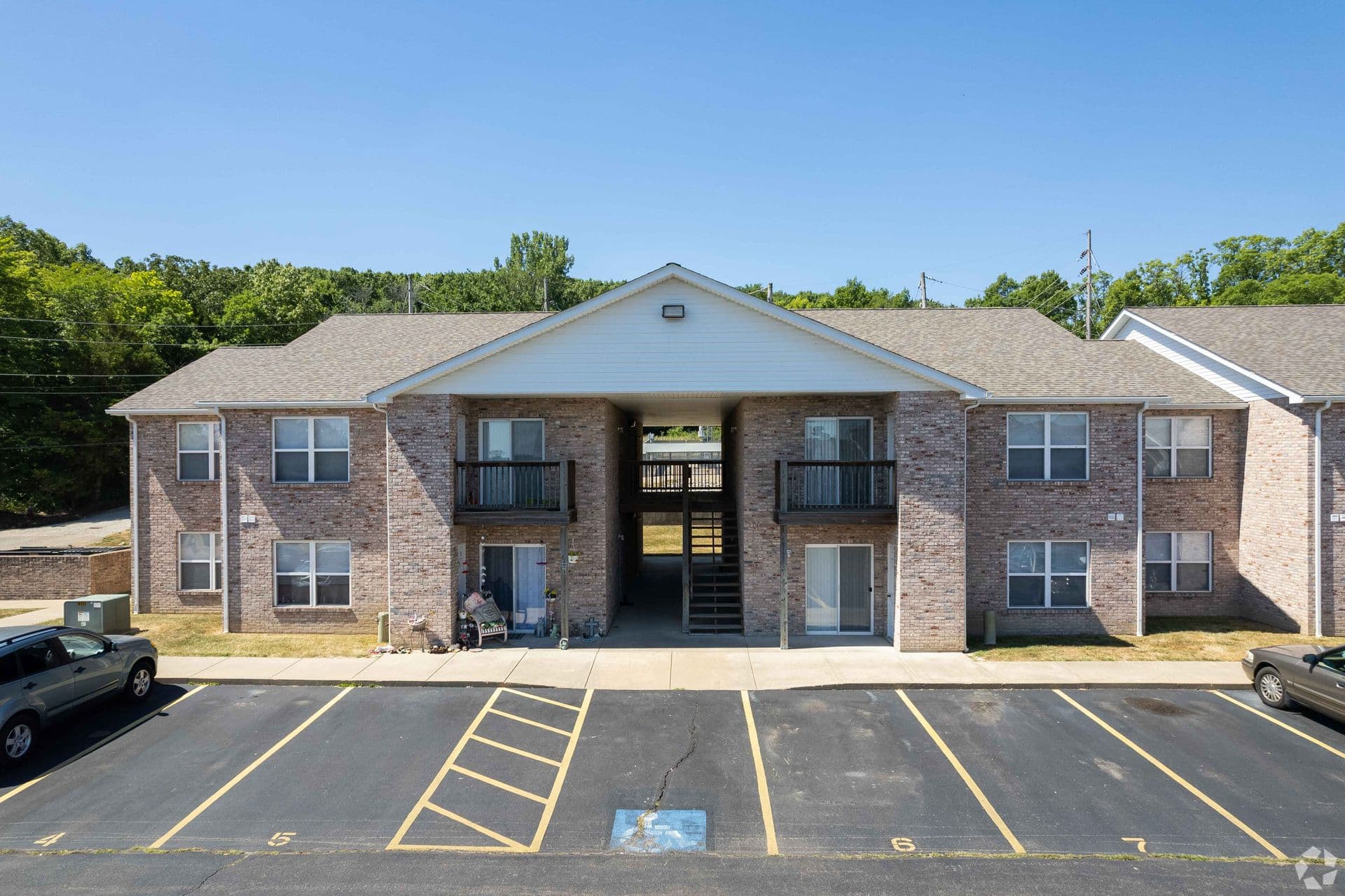 MOBLH Brenlee Haven Apartments 1 of 8
