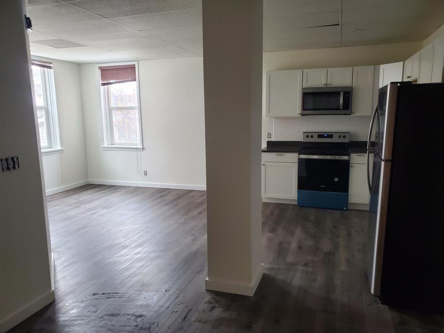 17 W Lamme St 1 of 8