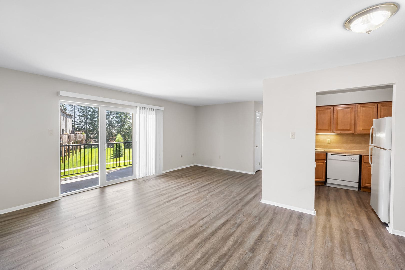 The Yorklyn Apartments and Townhomes 1 of 11