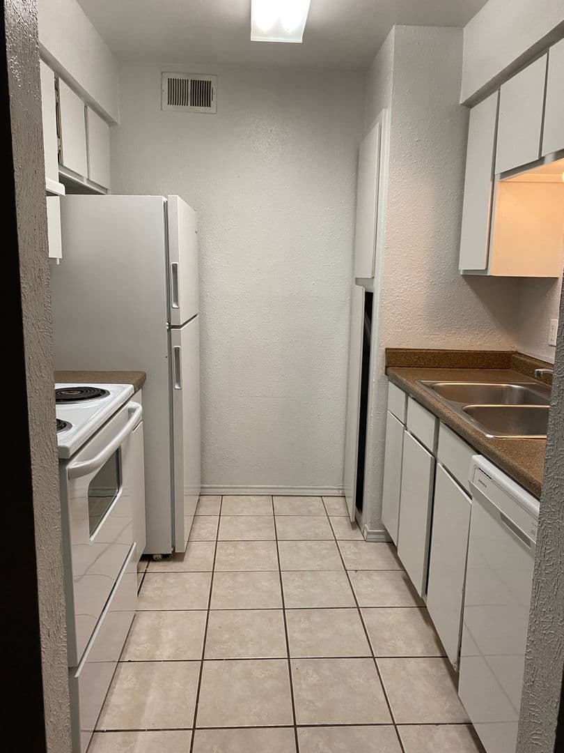 Grandview Gardens Apartments 1 of 8