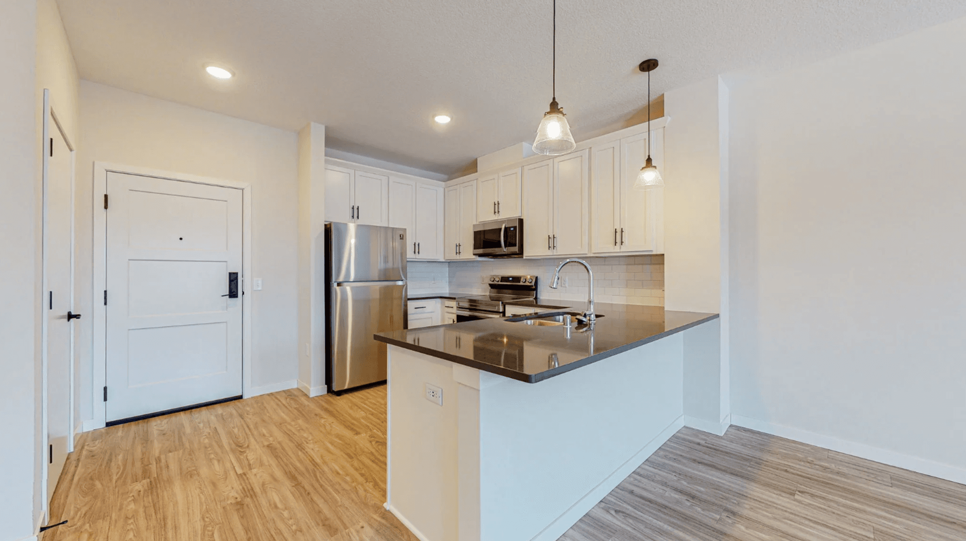 119-01 Shady Oak Crossing 1 of 1