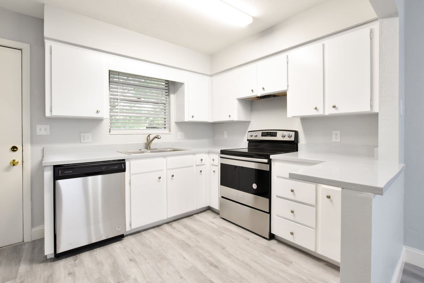 Green Cove Apartments 1 of 10