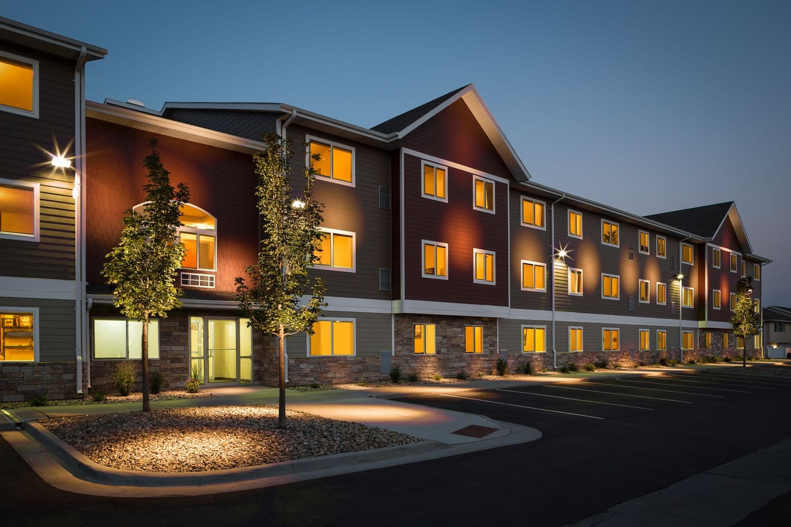 Willow Creek Apartments and Townhomes 1 of 7