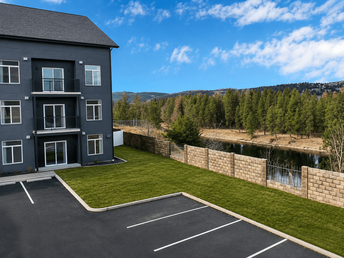 Arborview on the River 1 of 9