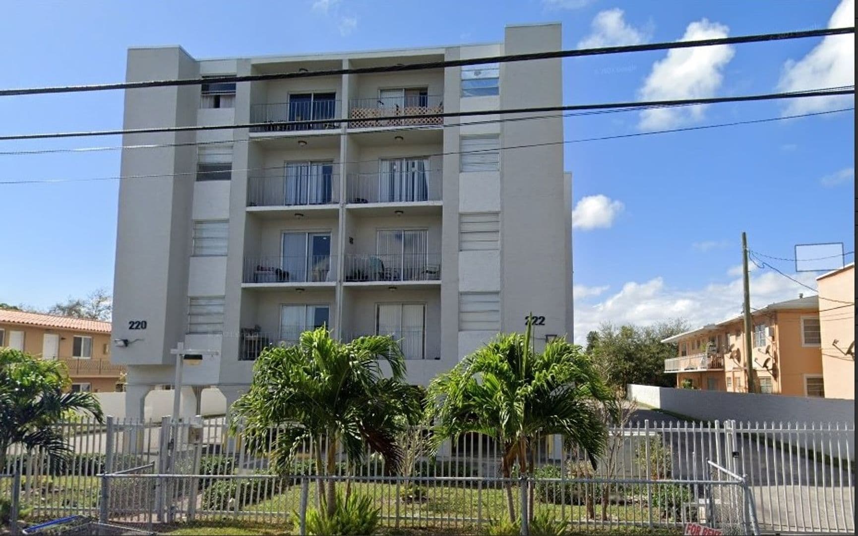 220 SW 17 Ct 1 of 13