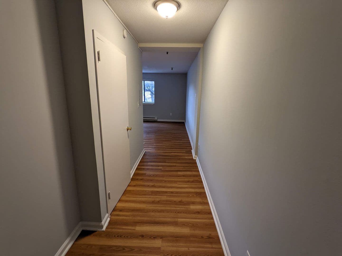 Riverview Apartments 1 of 6