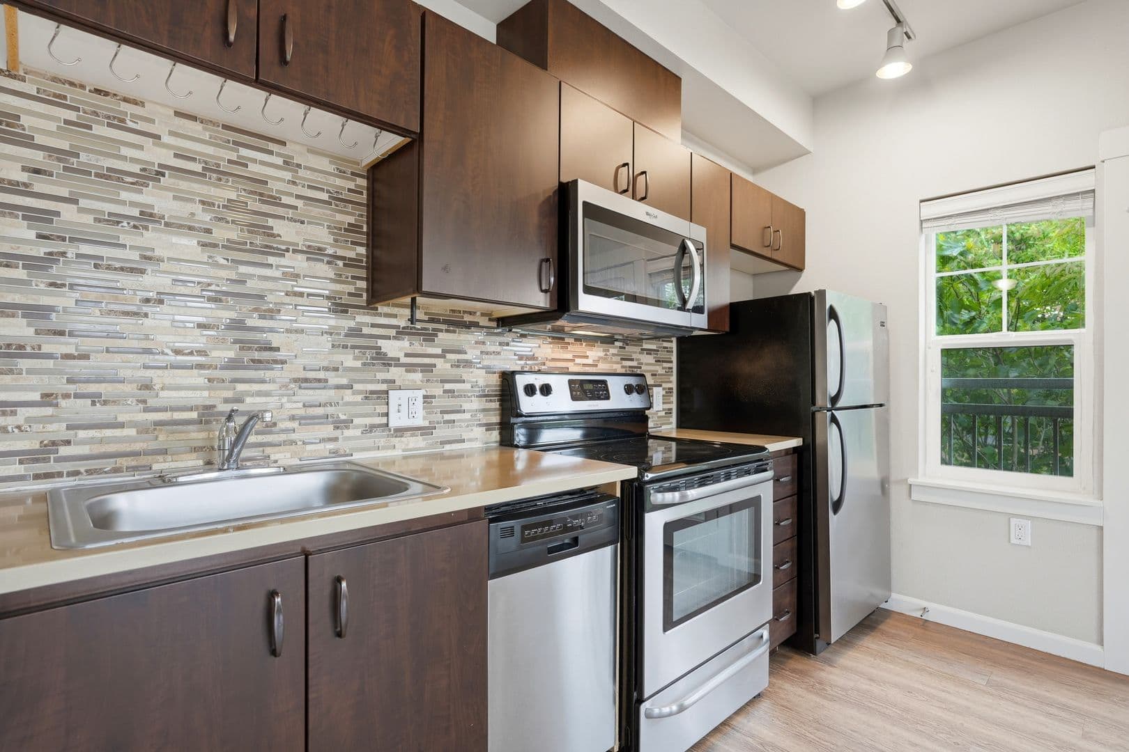 SELL - Sellwood Apartments 1 of 16