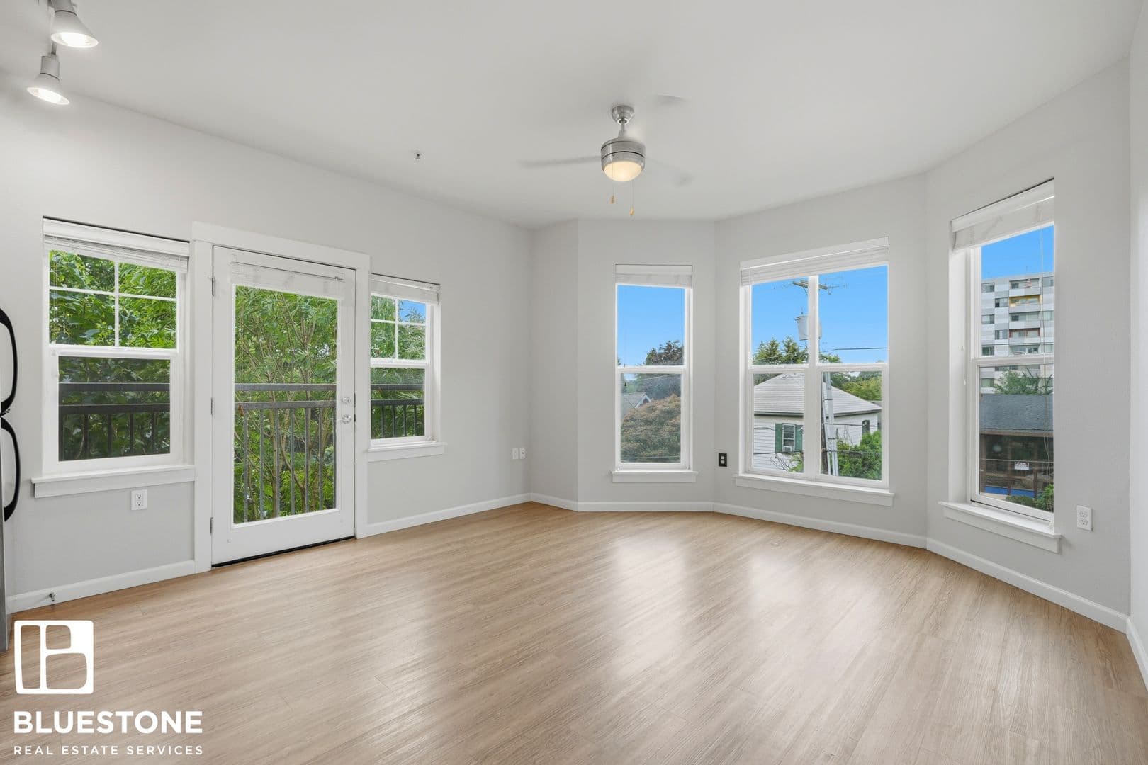 SELL - Sellwood Apartments 1 of 17