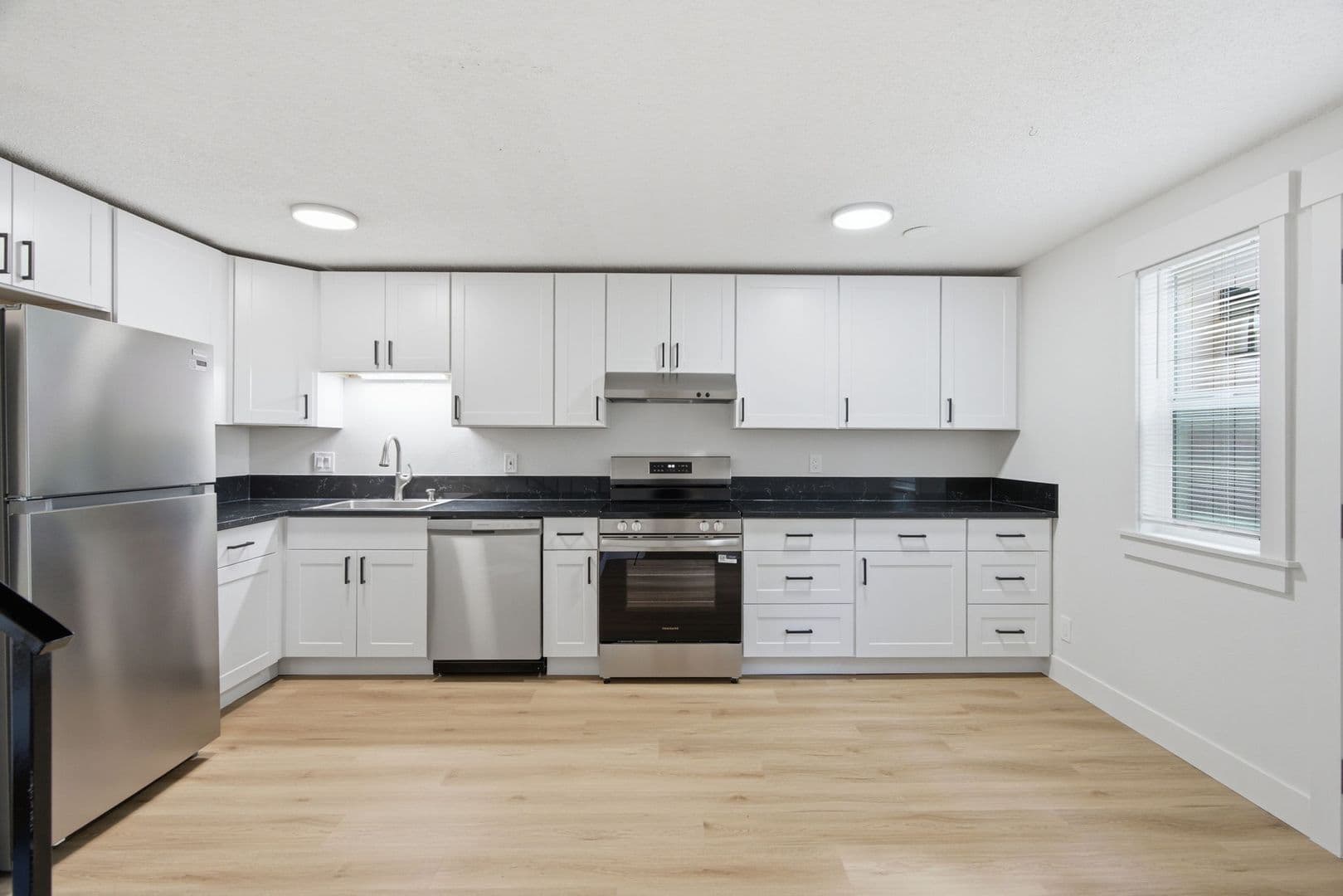 MF 39 - Rolling Hills Townhouses 1 of 35