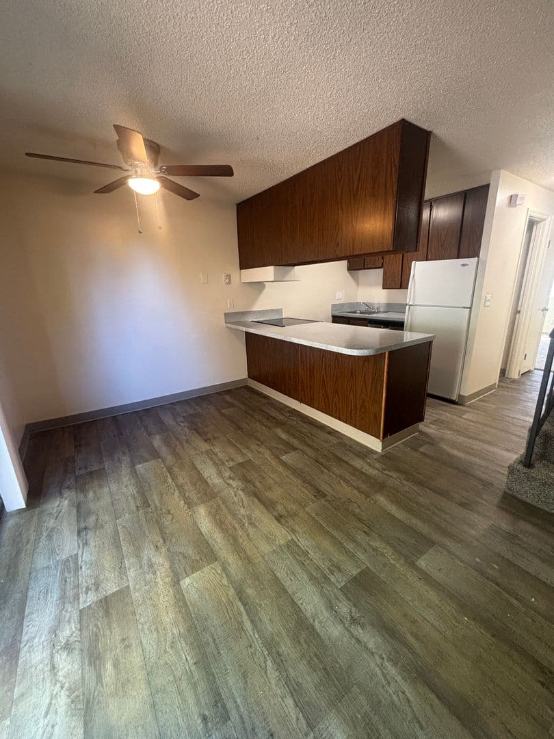 MF 39 - Rolling Hills Townhouses 1 of 22