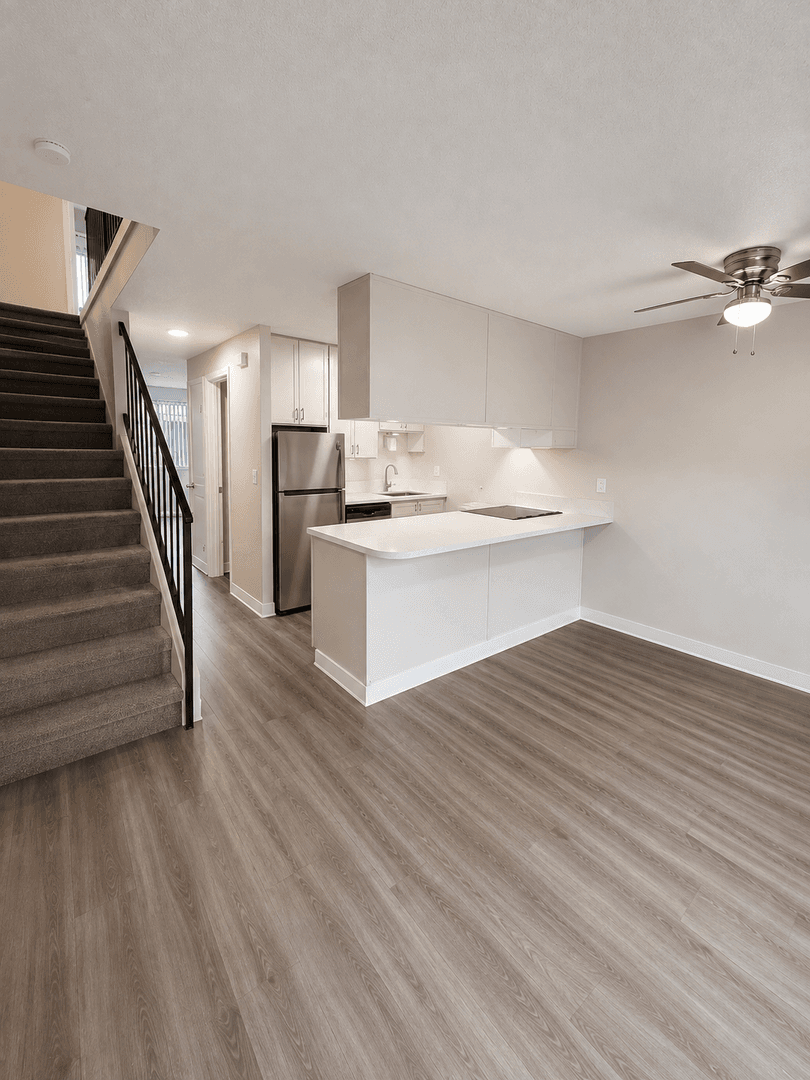 MF 39 - Rolling Hills Townhouses 1 of 12
