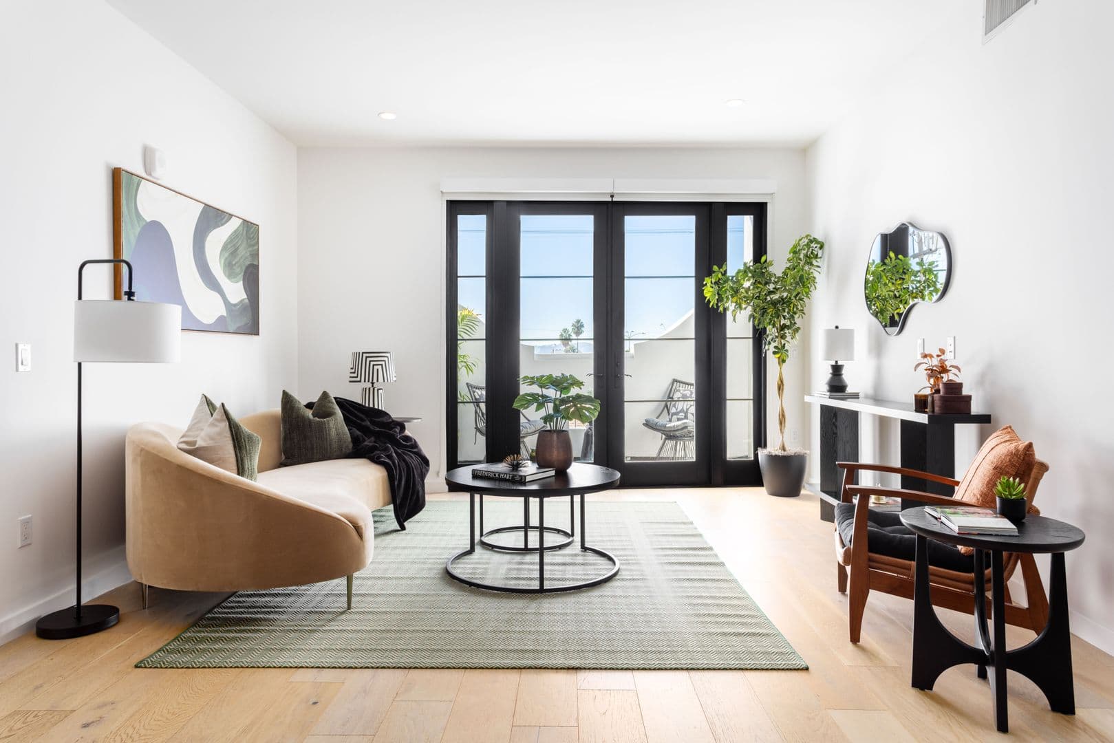 The Estelle | BREF3 1333 ORANGE GROVE LLC 1 of 17