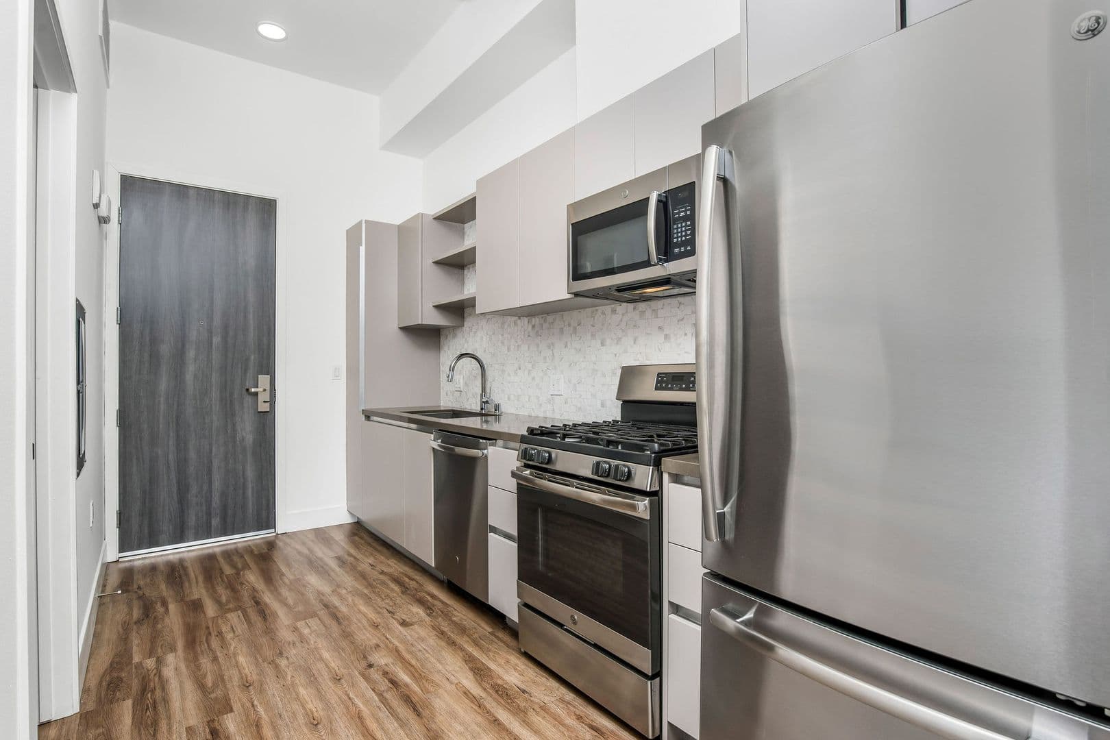 Kenmore Property Investors LLC | The Rhys 1 of 26