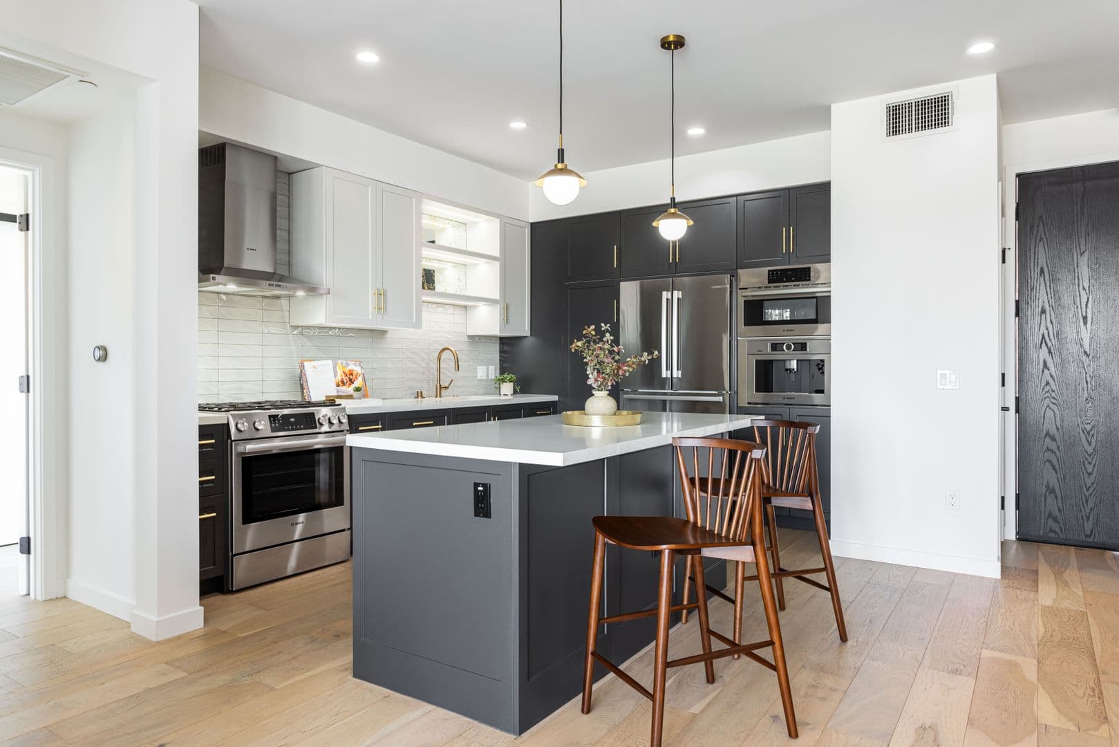 The Estelle | BREF3 1333 ORANGE GROVE LLC 1 of 12