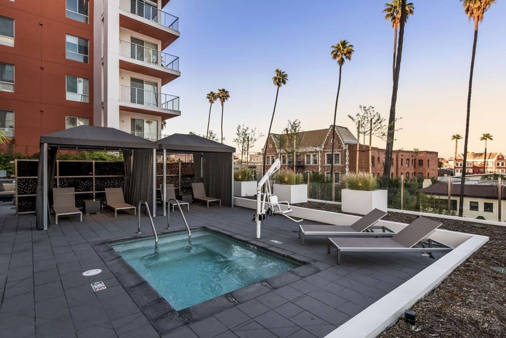 Kenmore Property Investors LLC | The Rhys 1 of 22
