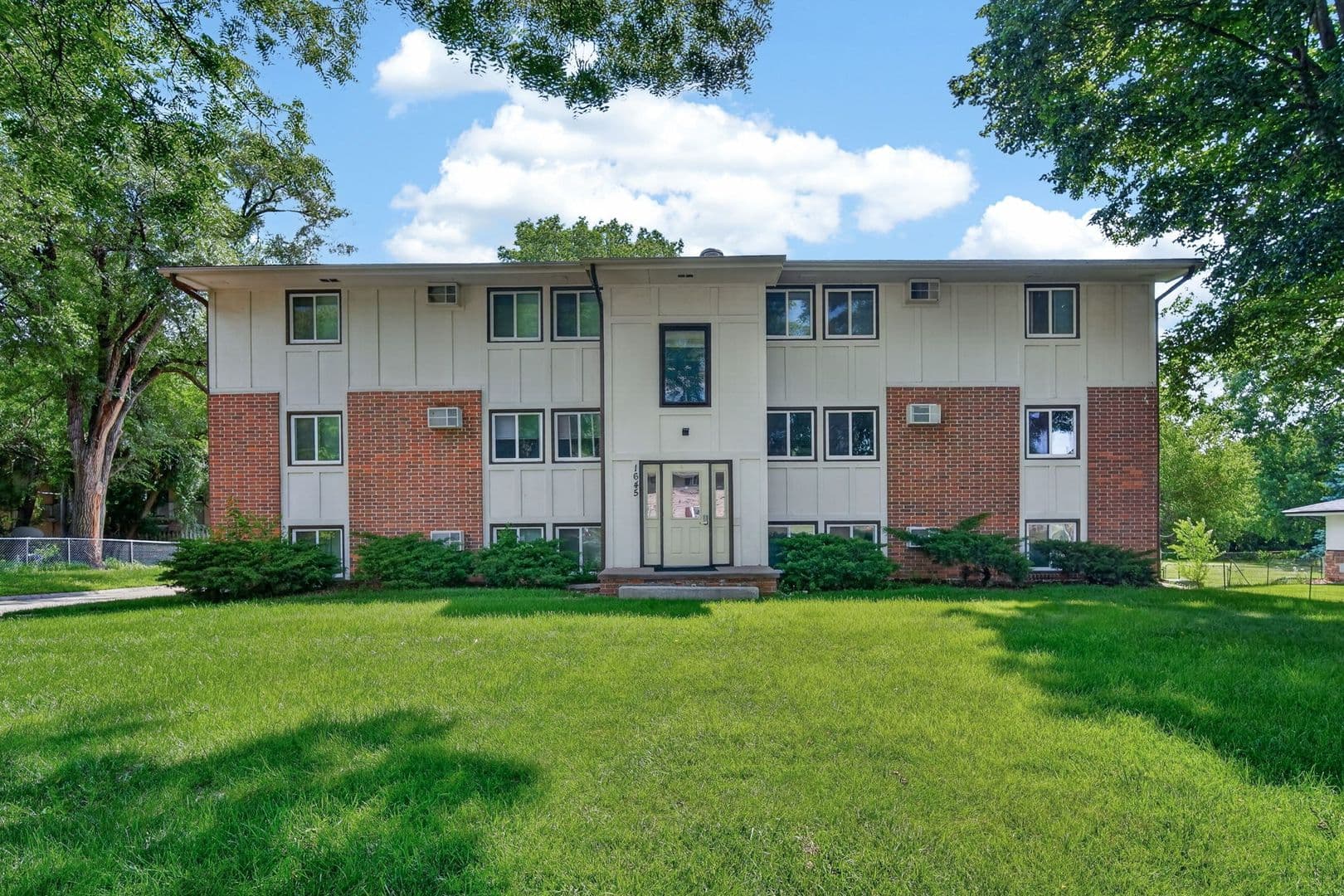 Beautifully Renovated 2BR in Prime Clive Location – Modern Upgrades, Peaceful Living & Move-In Ready 1 of 8