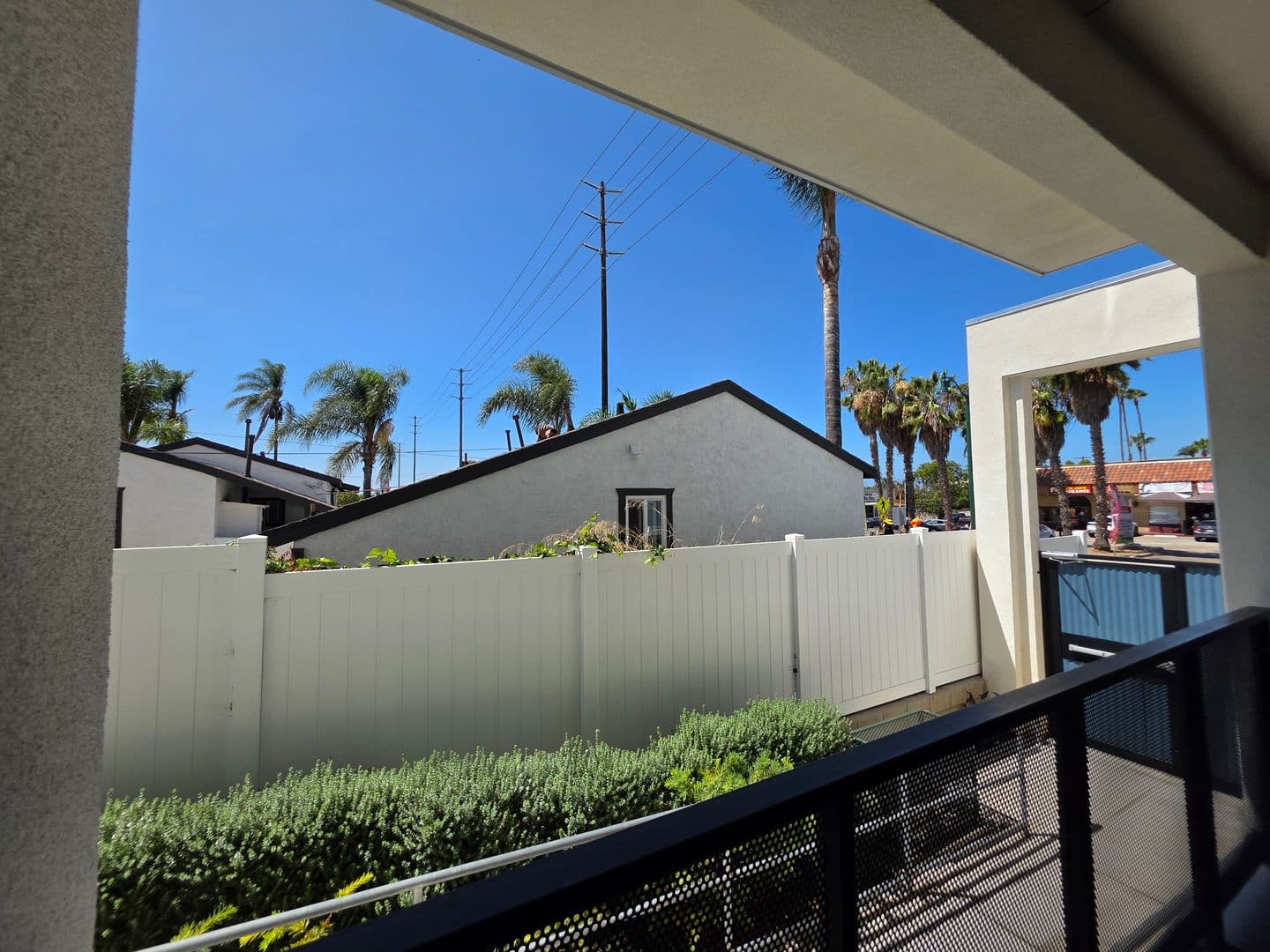 611 Highland 1 of 22