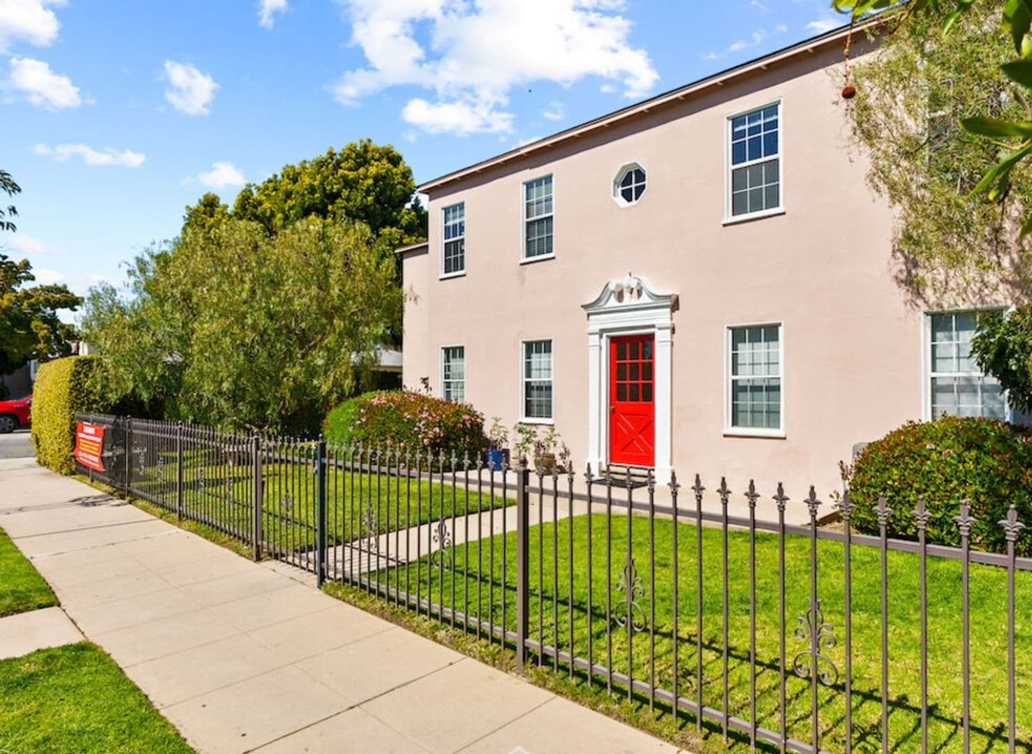 1802 Ocean Park Blvd. 1 of 2