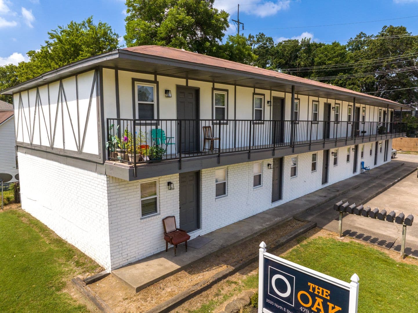 MF-15-The Oak Apartments 1 of 13