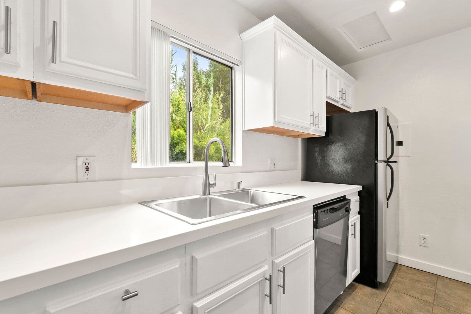 Renovated Bungalow in Prime Highland Park 1 of 8