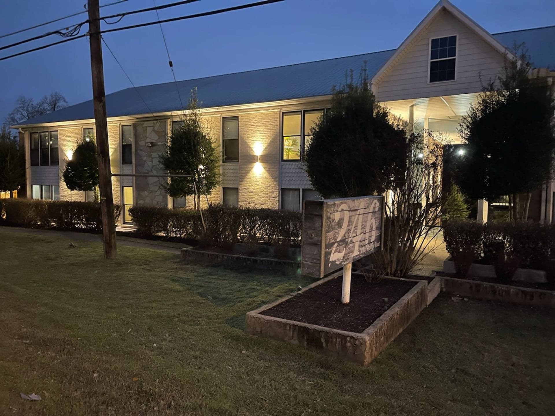 A6 at 246 White Bridge Pike, Nashville TN 37209 1 of 14