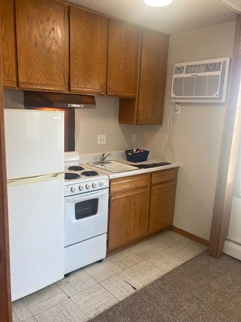 2801 Girard Avenue South 1 of 9