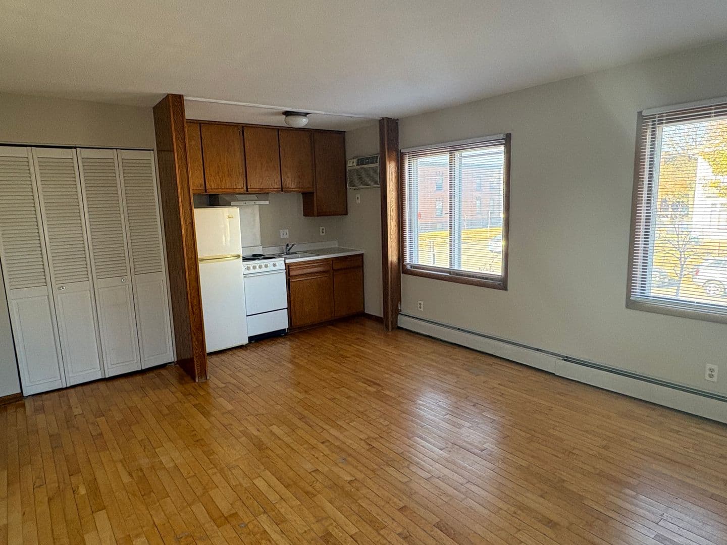 2801 Girard Avenue South 1 of 6