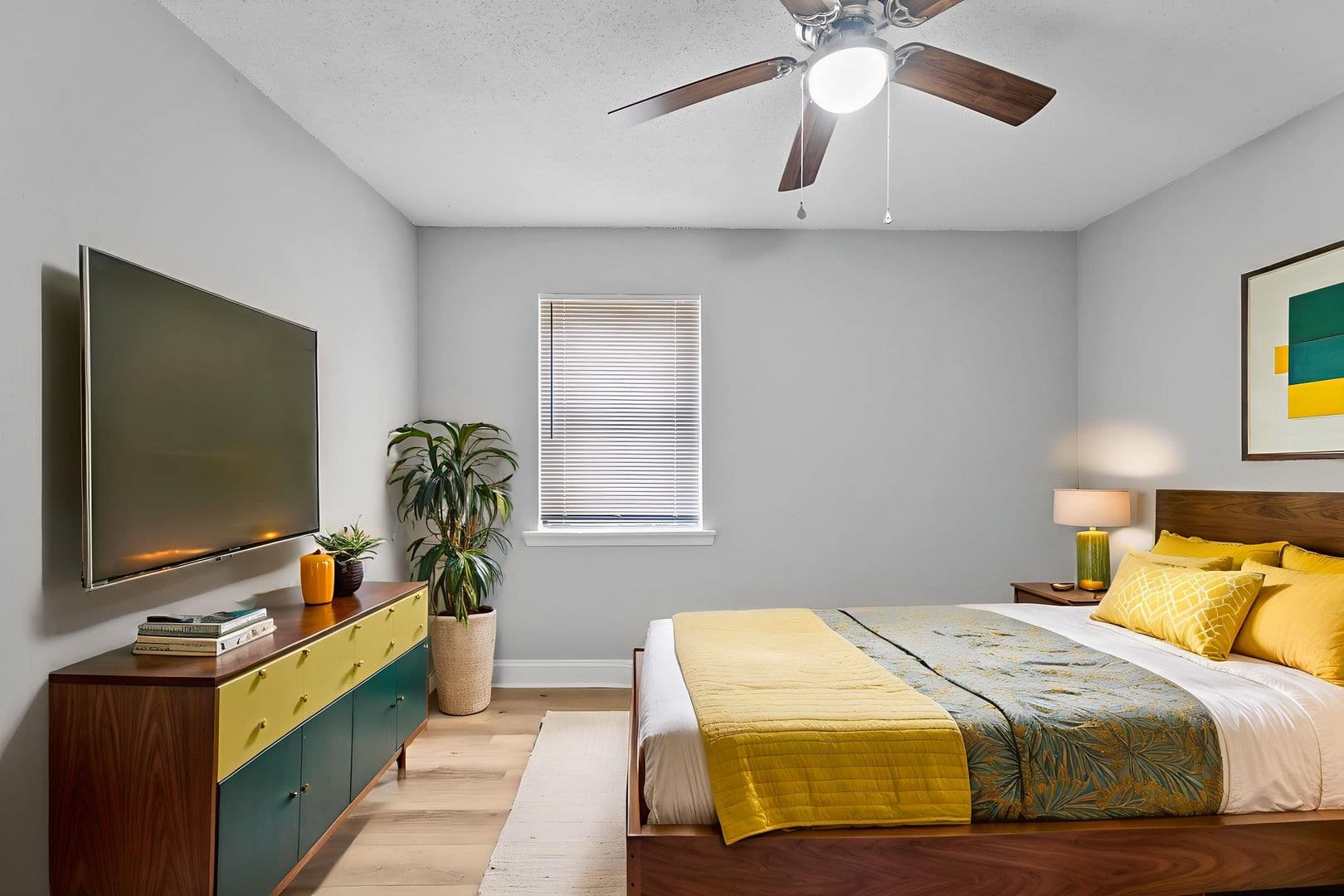 Pineview Apartments 1 of 16