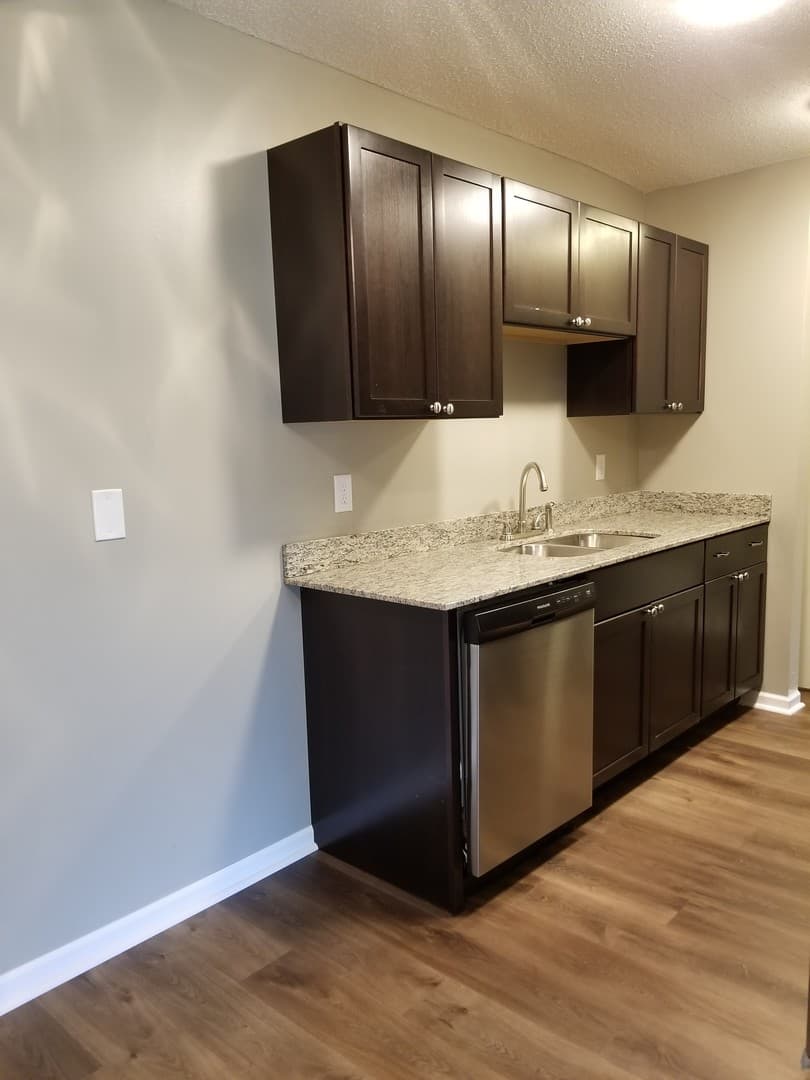 Briar Oaks Apartments 1 of 9