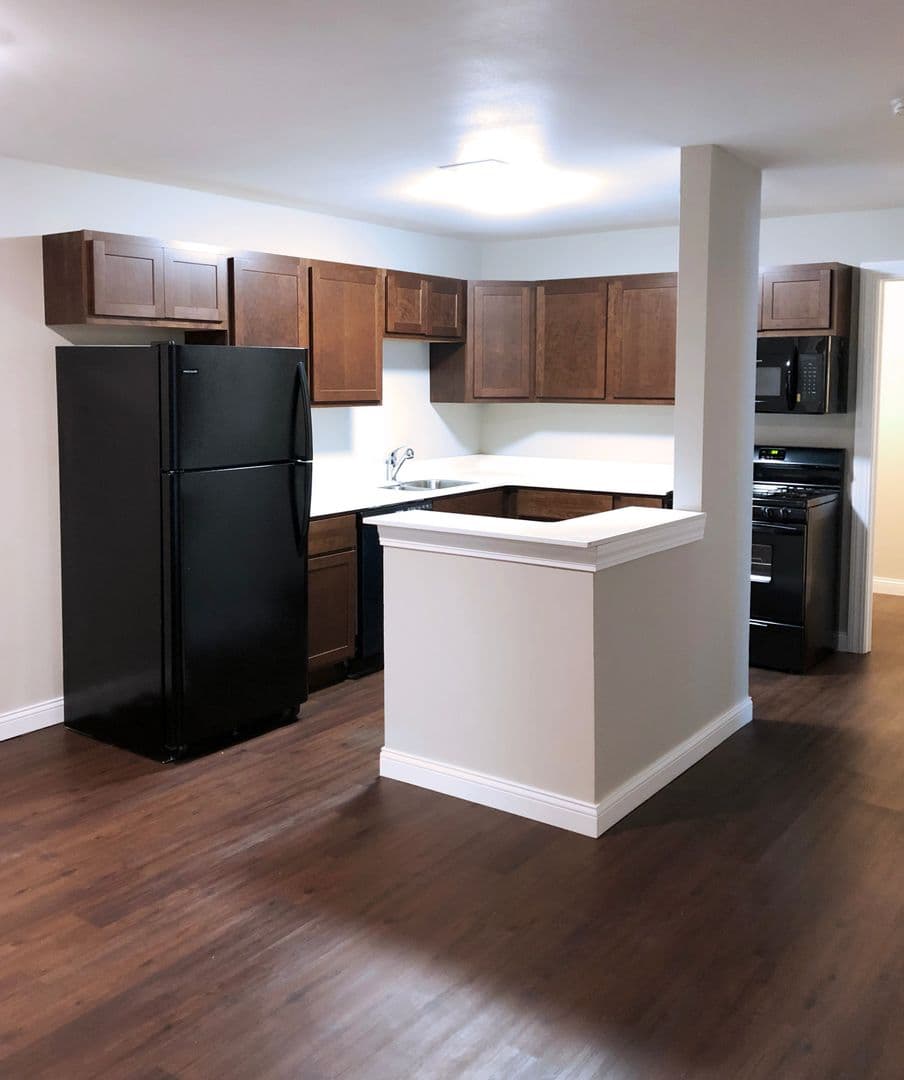 Garden Pointe Apartments 1 of 10