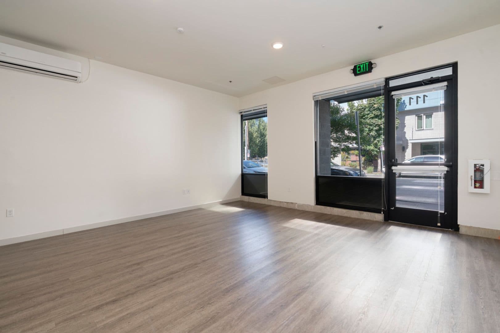 4801 Fauntleroy 1 of 14