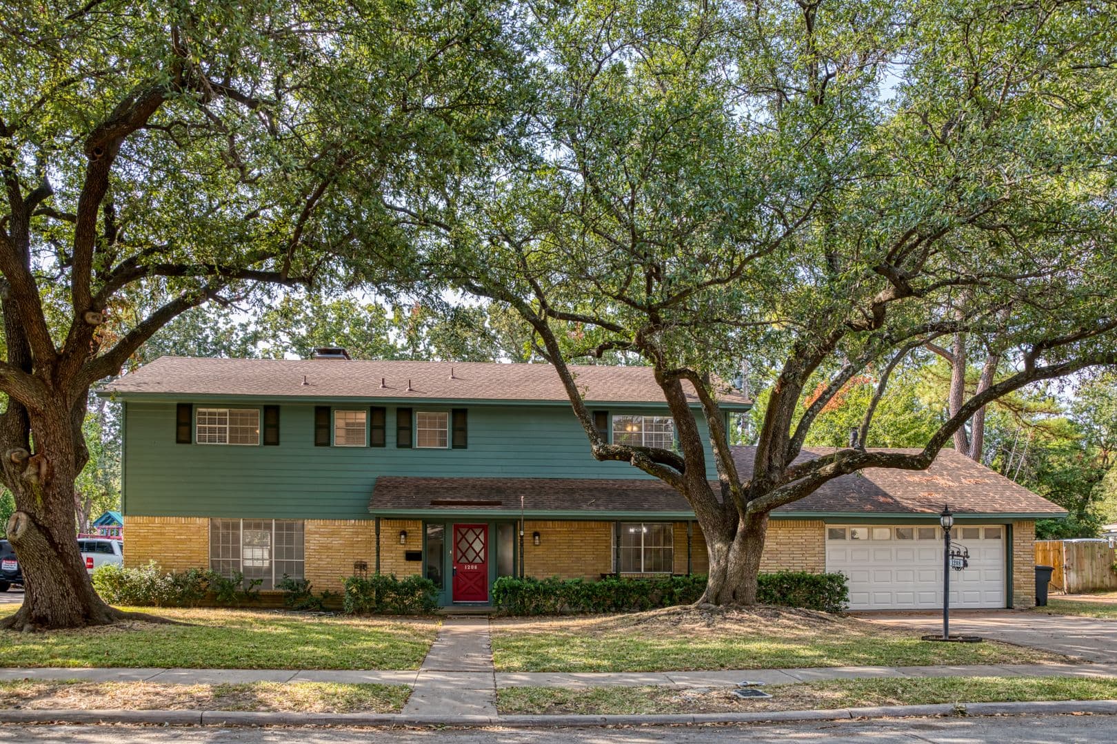 1208 Wentwood Drive 1 of 29