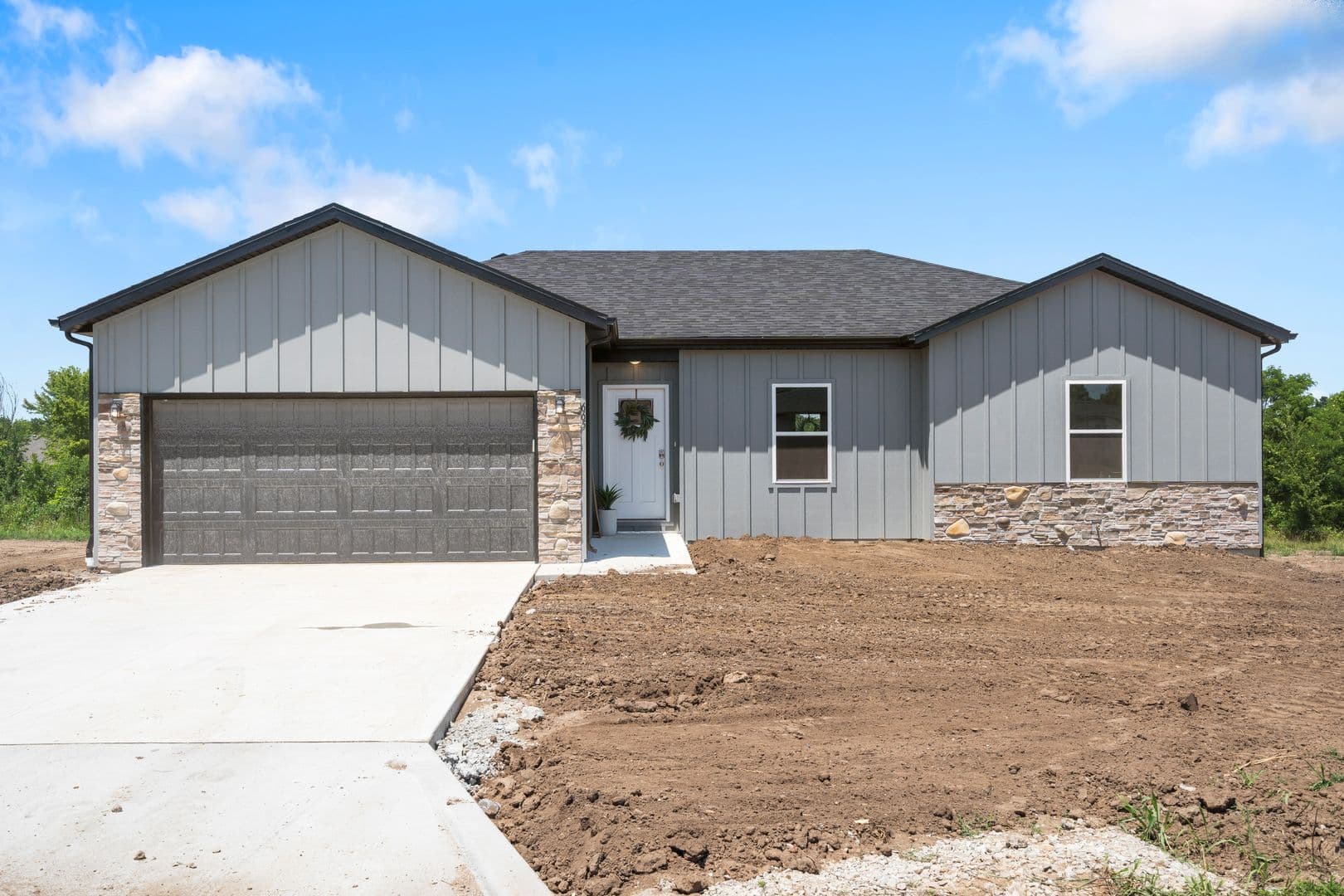 660 E Forest 1 of 8