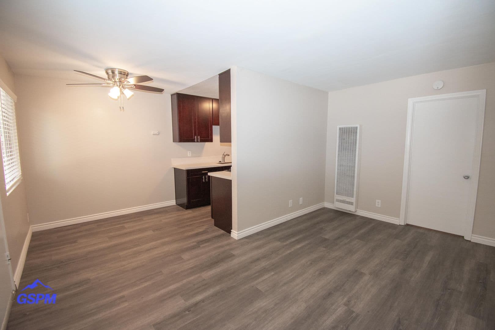 4060 Euclid North 1 of 9