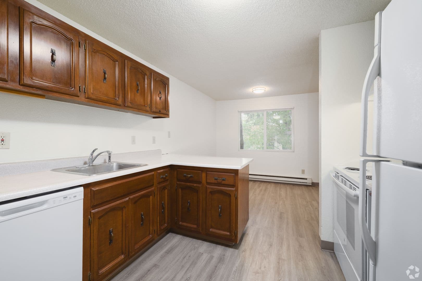 Boulder Park Apartments 1 of 9