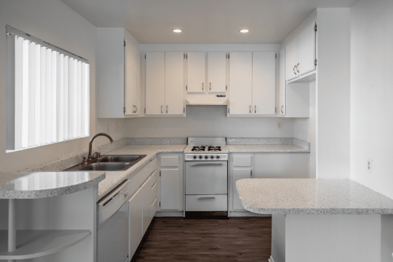 170 Amberway Apartments 1 of 10