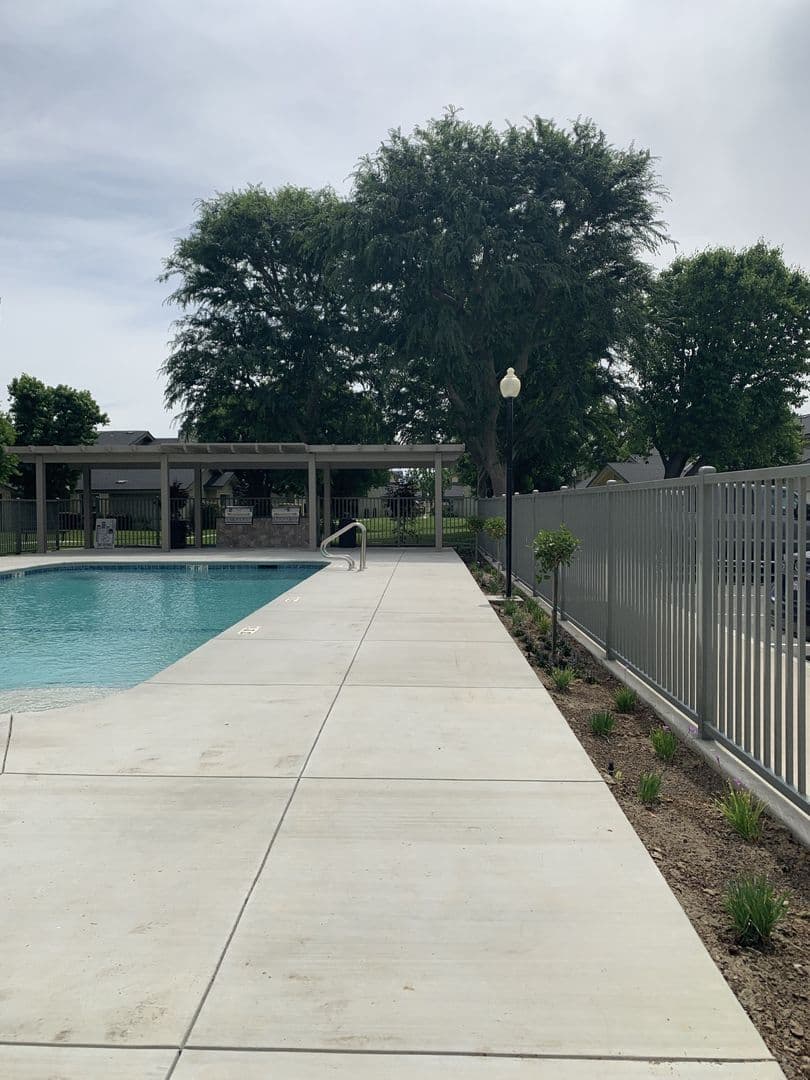 Greenhaven Apts. 1 of 6