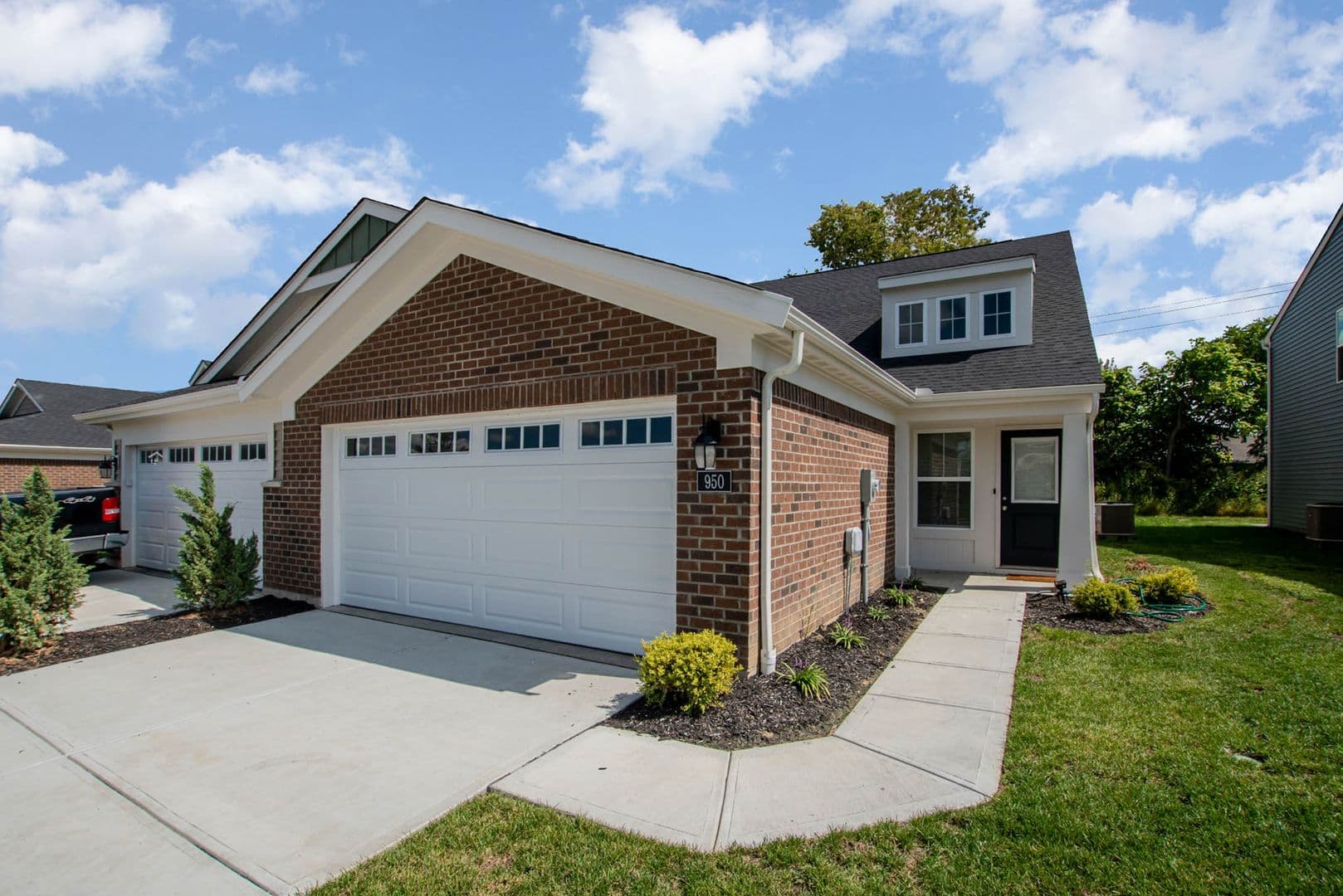 952 Southline Drive 1 of 29