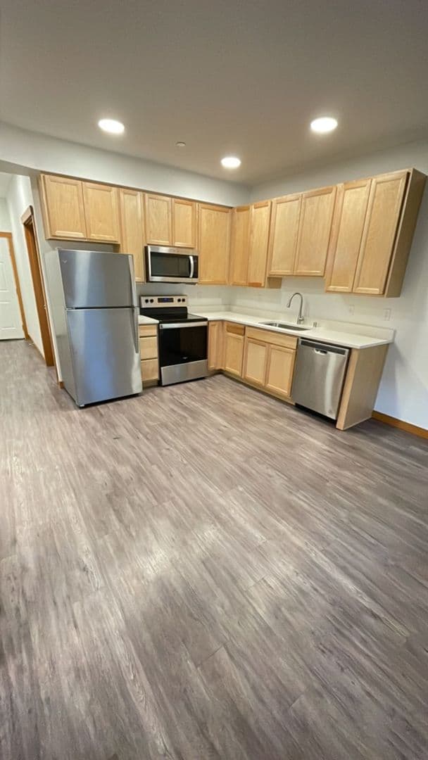 1200/1210 Billy Frank Jr St 1 of 10