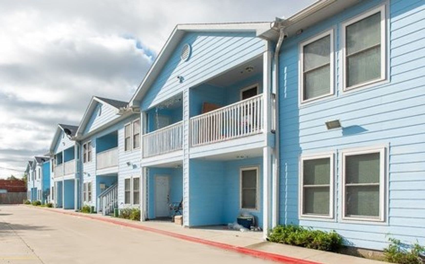 Miracle Apartments 1 of 6