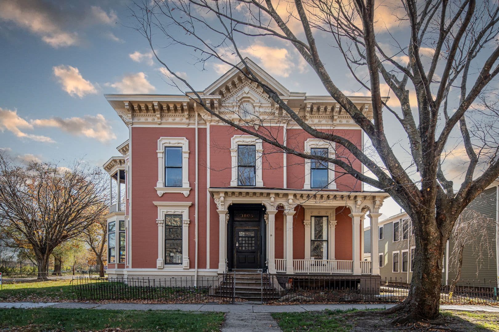 3805 Franklin 1 of 7